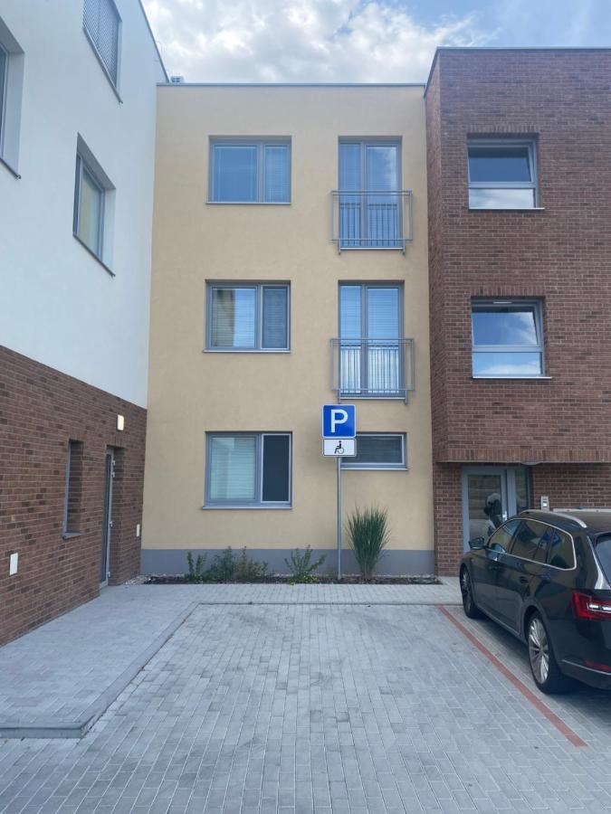 Maja Apartman Dunajská Streda Esterno foto