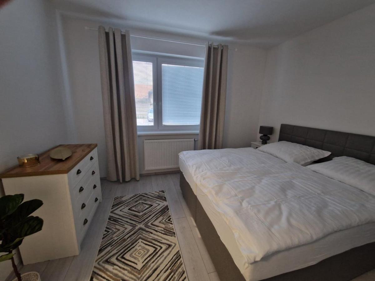 Maja Apartman Dunajská Streda Esterno foto